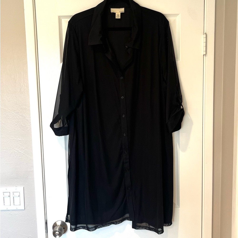 Cute black dress with sheer sleeves, fully lined dress and side slits